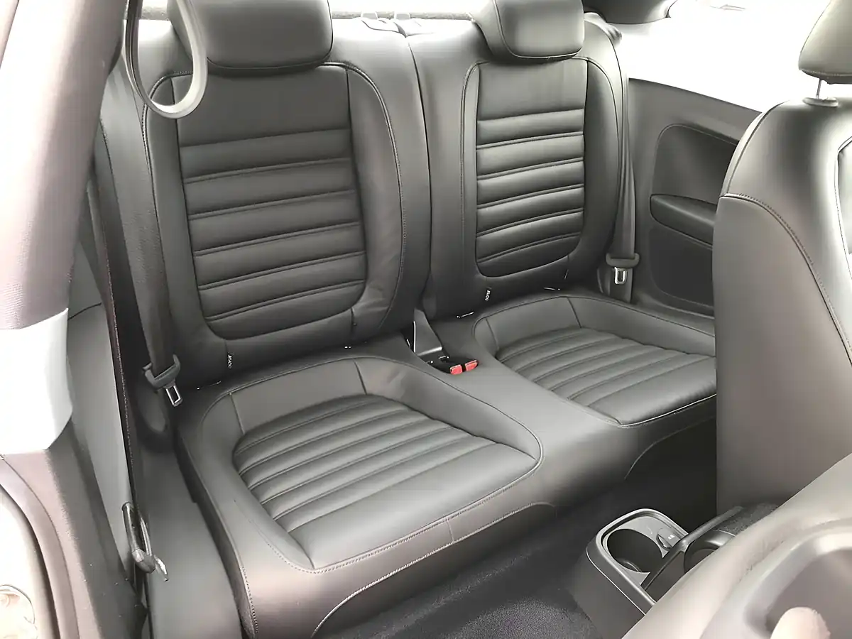 Used 2012 Volkswagen Beetle Design (leather) Silver - Interior and Exterior details 11