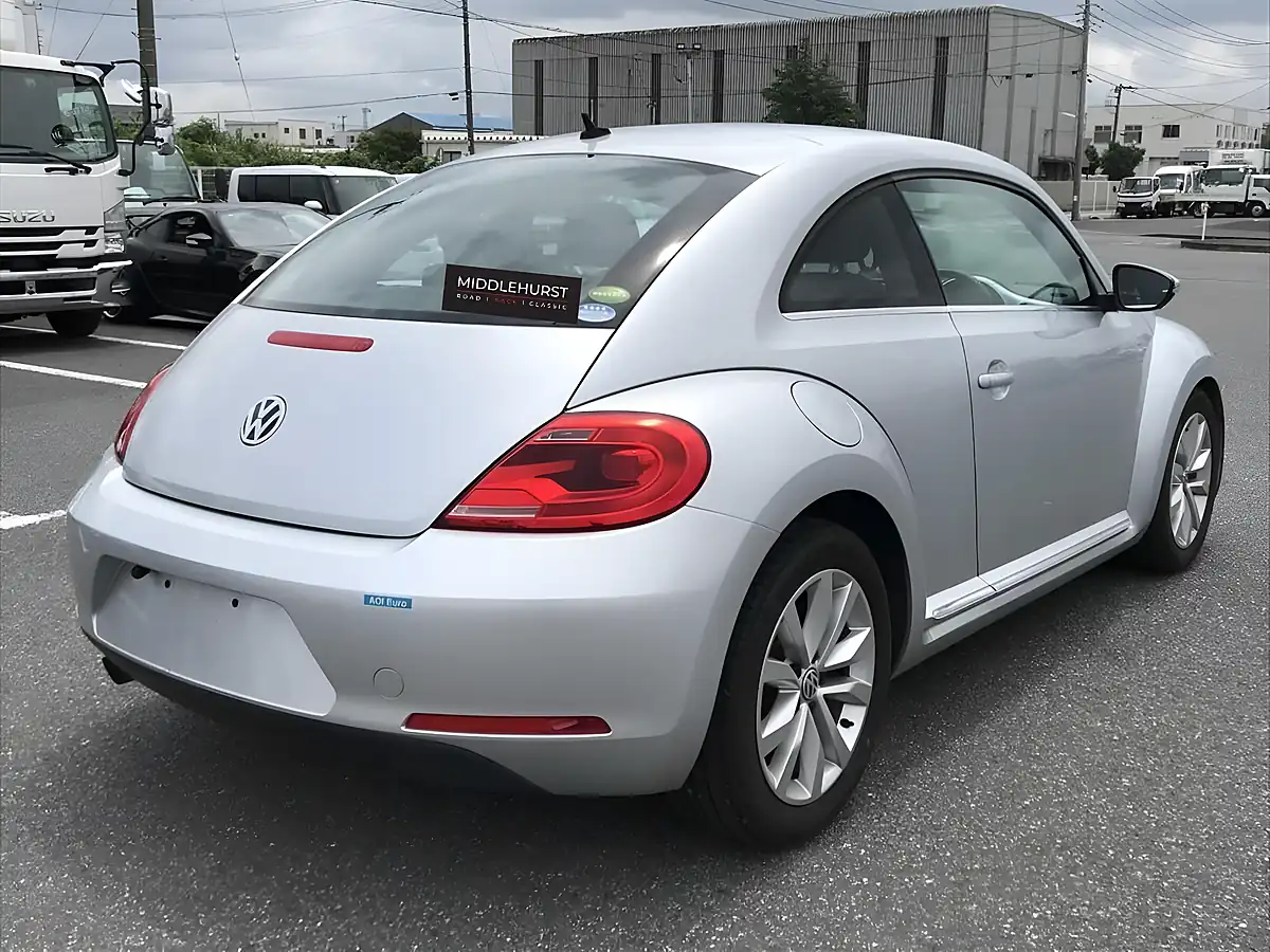 Used 2012 Volkswagen Beetle Design (leather) Silver - Interior and Exterior details 3