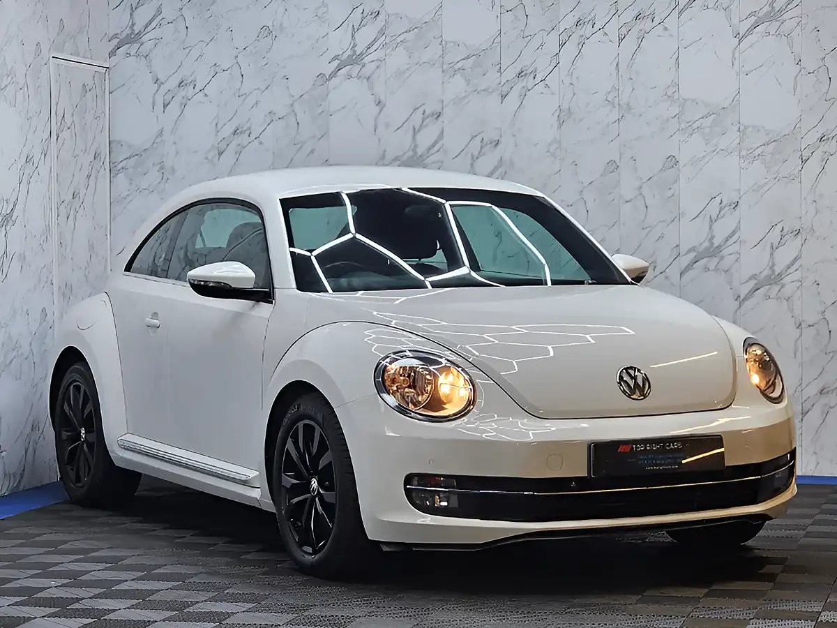 Used 2012 Volkswagen Beetle Design White - Front View
