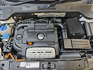 Used 2012 Volkswagen Beetle Design White - Interior and Exterior details 20