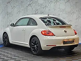 Used 2012 Volkswagen Beetle Design White - Interior and Exterior details 7