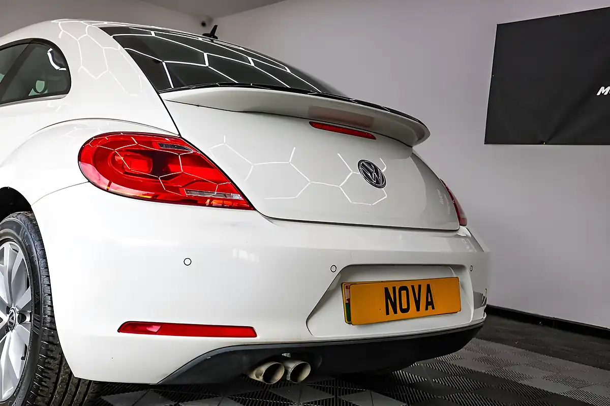 Used 2012 Volkswagen Beetle Design White - Interior and Exterior details 14