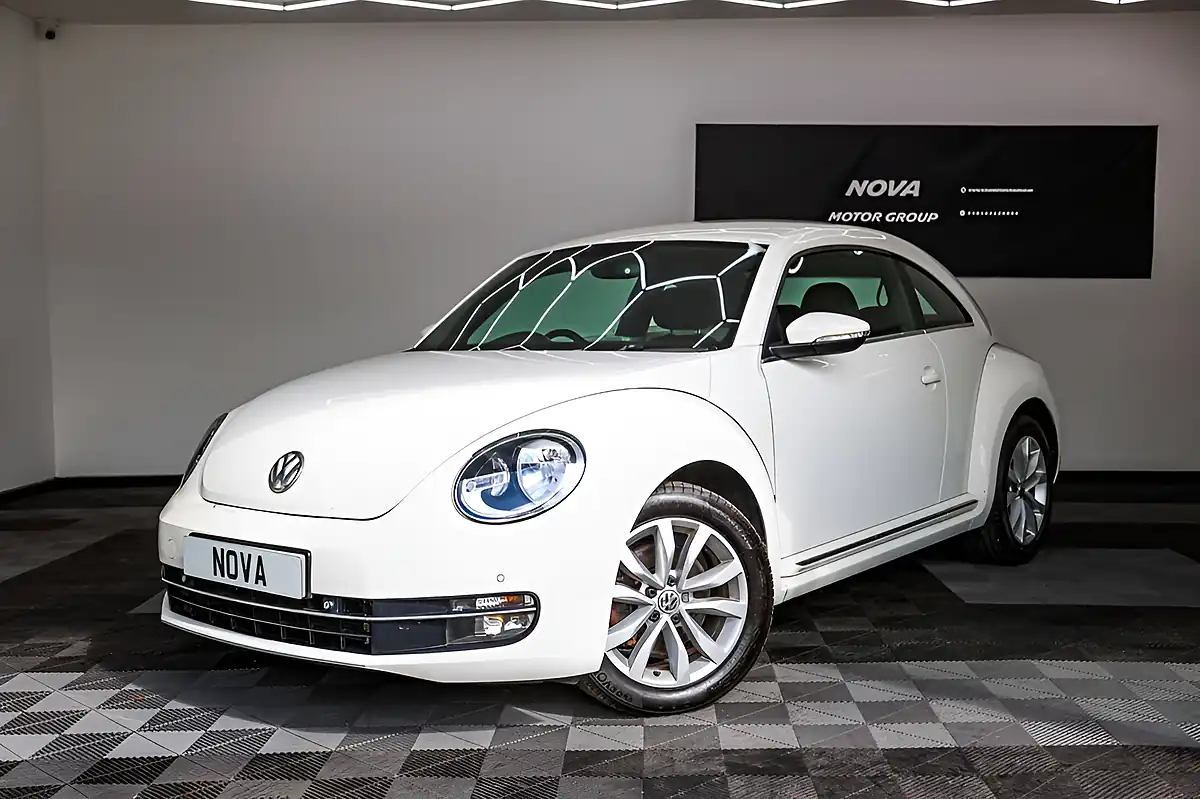 Used 2012 Volkswagen Beetle Design White - Interior and Exterior details 2