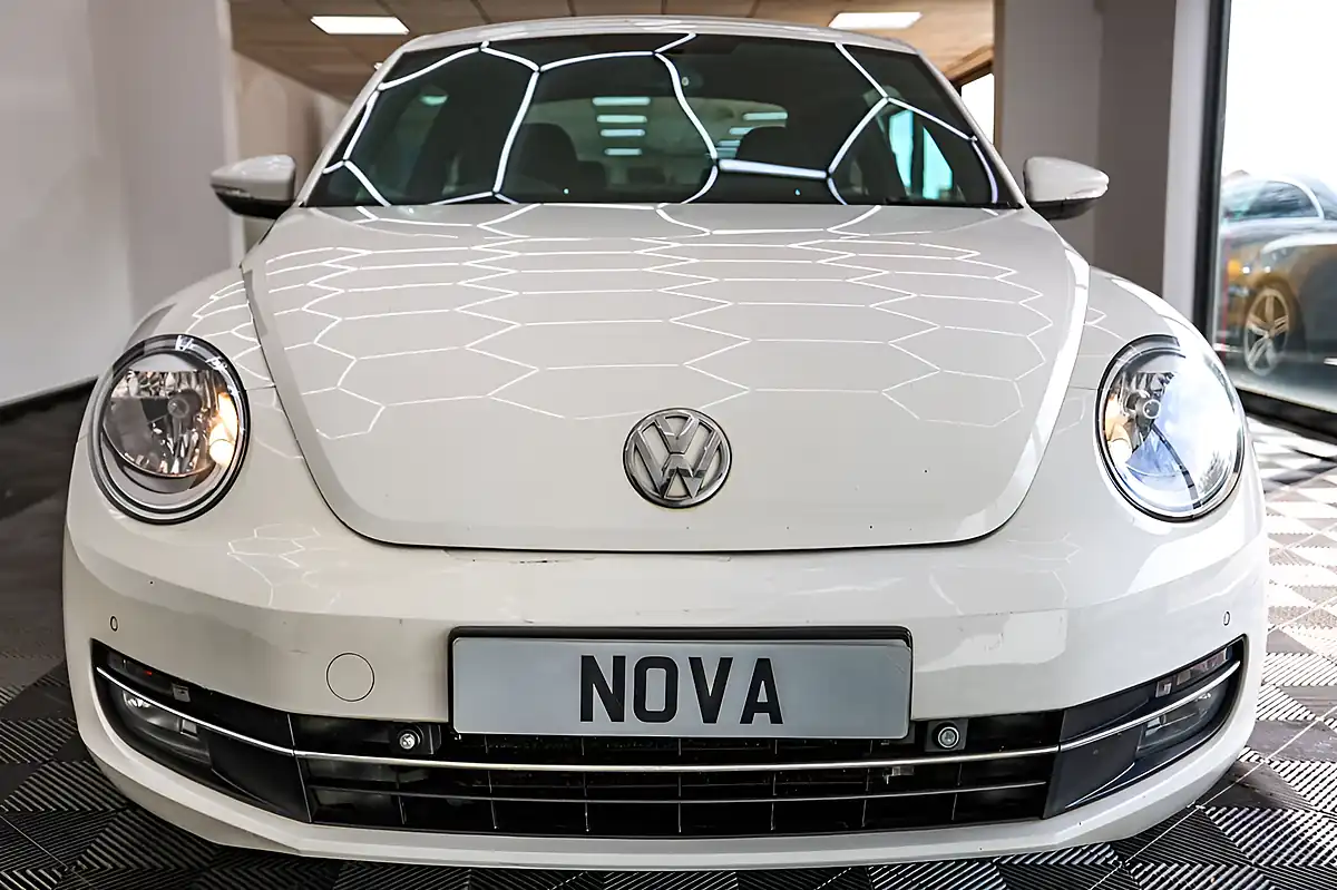 Used 2012 Volkswagen Beetle Design White - Interior and Exterior details 8
