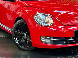 Used 2012 Volkswagen Beetle Sport Tornado Red - Interior and Exterior details 10
