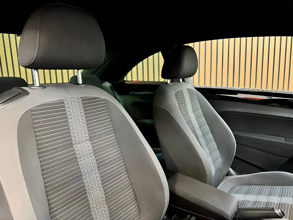 Used 2012 Volkswagen Beetle Sport Tornado Red - Interior and Exterior details 15