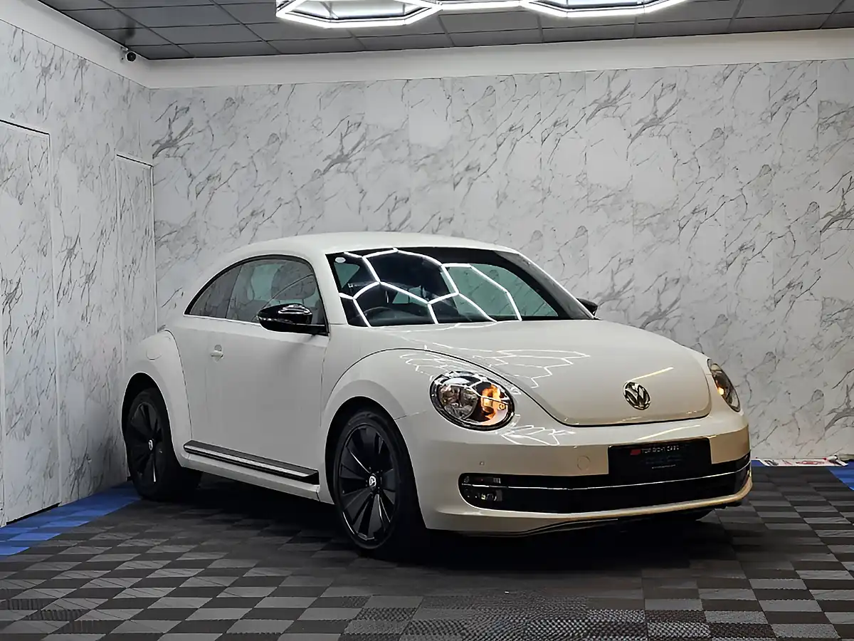 Used 2012 Volkswagen Beetle Sport White - Front View