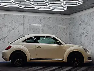 Used 2012 Volkswagen Beetle Sport White - Interior and Exterior details 10
