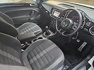 Used 2012 Volkswagen Beetle Sport White - Interior and Exterior details 15