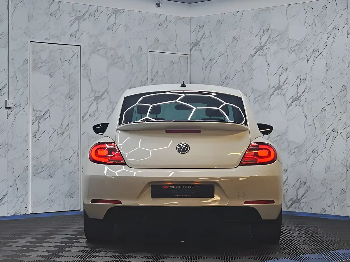 Used 2012 Volkswagen Beetle Sport White - Interior and Exterior details 6