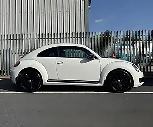 Used 2012 Volkswagen Beetle Sport White - Interior and Exterior details 7
