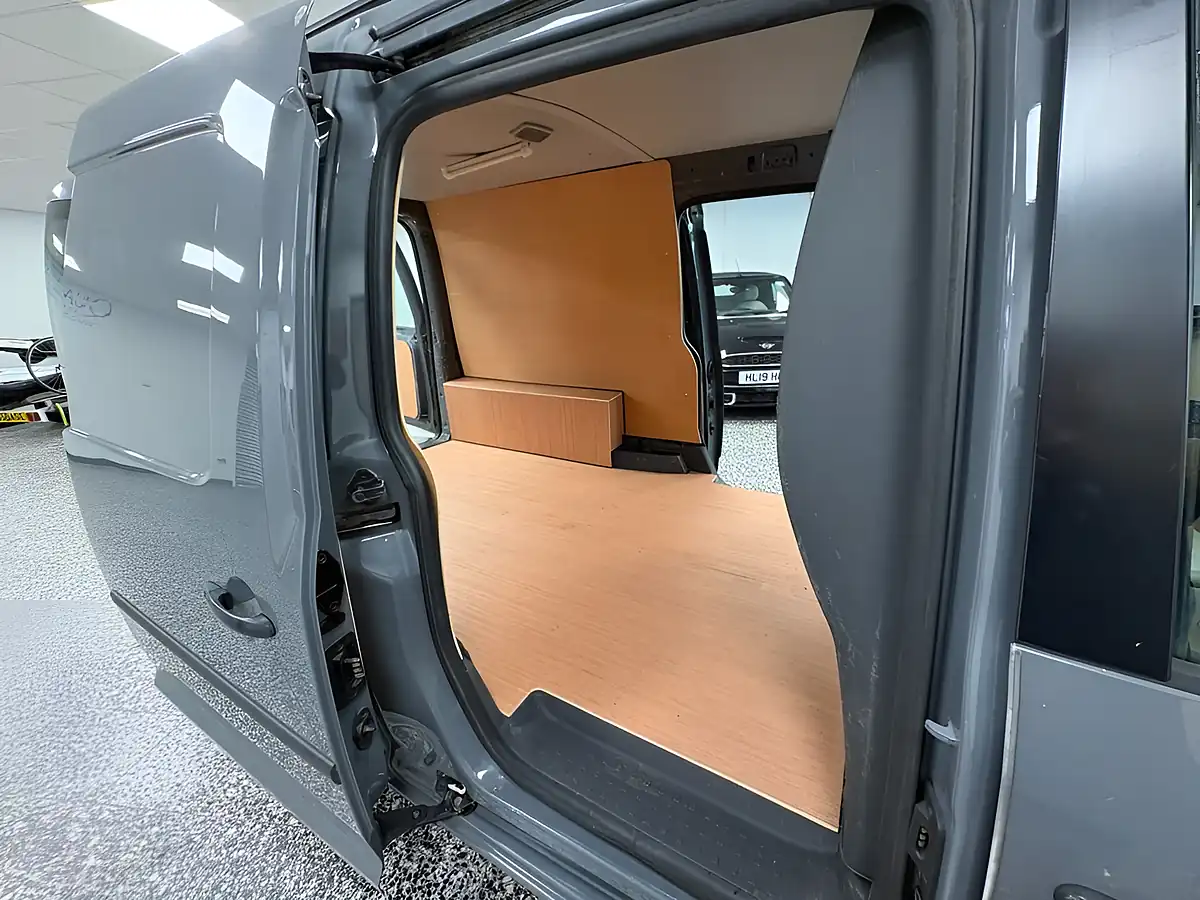 Used 2012 Volkswagen Caddy Maxi C20 Maxi Panel Van Grey - Interior and Exterior details 14
