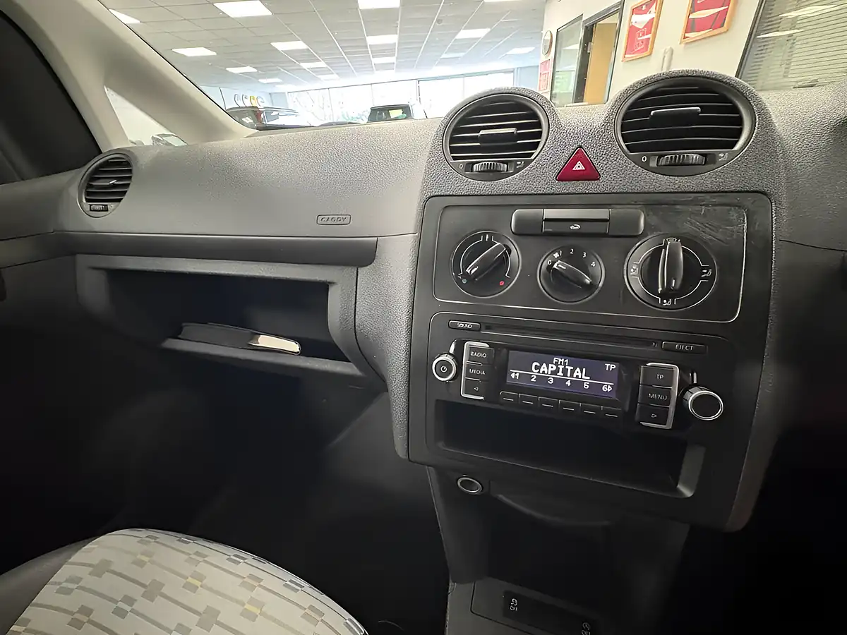 Used 2012 Volkswagen Caddy Maxi C20 Maxi Panel Van Grey - Interior and Exterior details 17