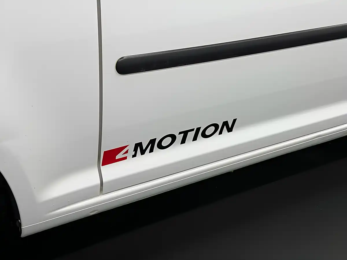 Used 2012 Volkswagen Caddy Maxi C20 Maxi White - Interior and Exterior details 11
