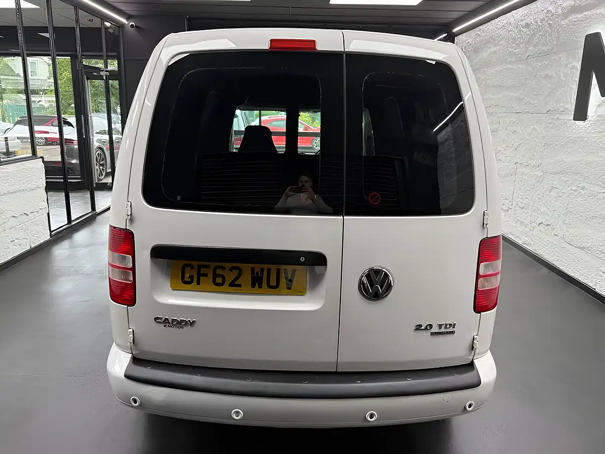 Used 2012 Volkswagen Caddy Maxi C20 Maxi White - Interior and Exterior details 12