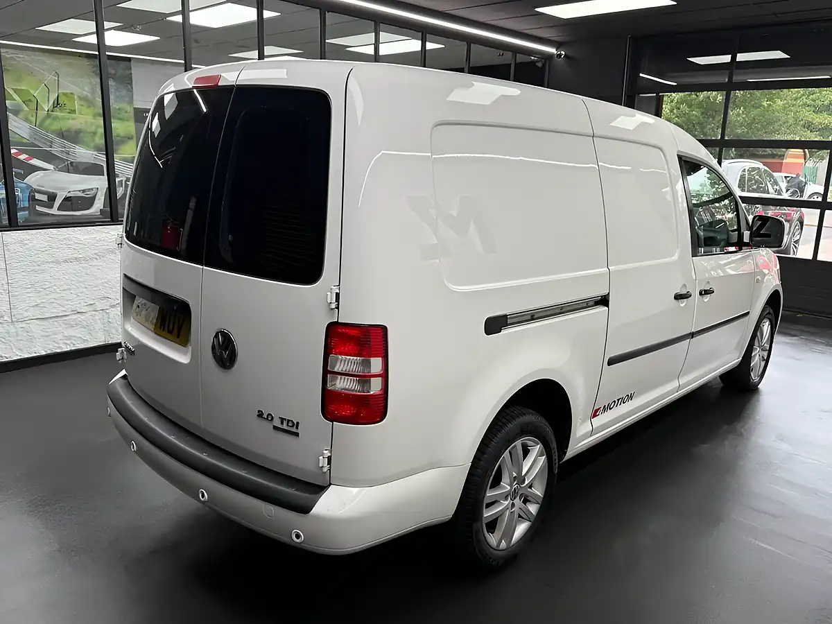 Used 2012 Volkswagen Caddy Maxi C20 Maxi White - Interior and Exterior details 13