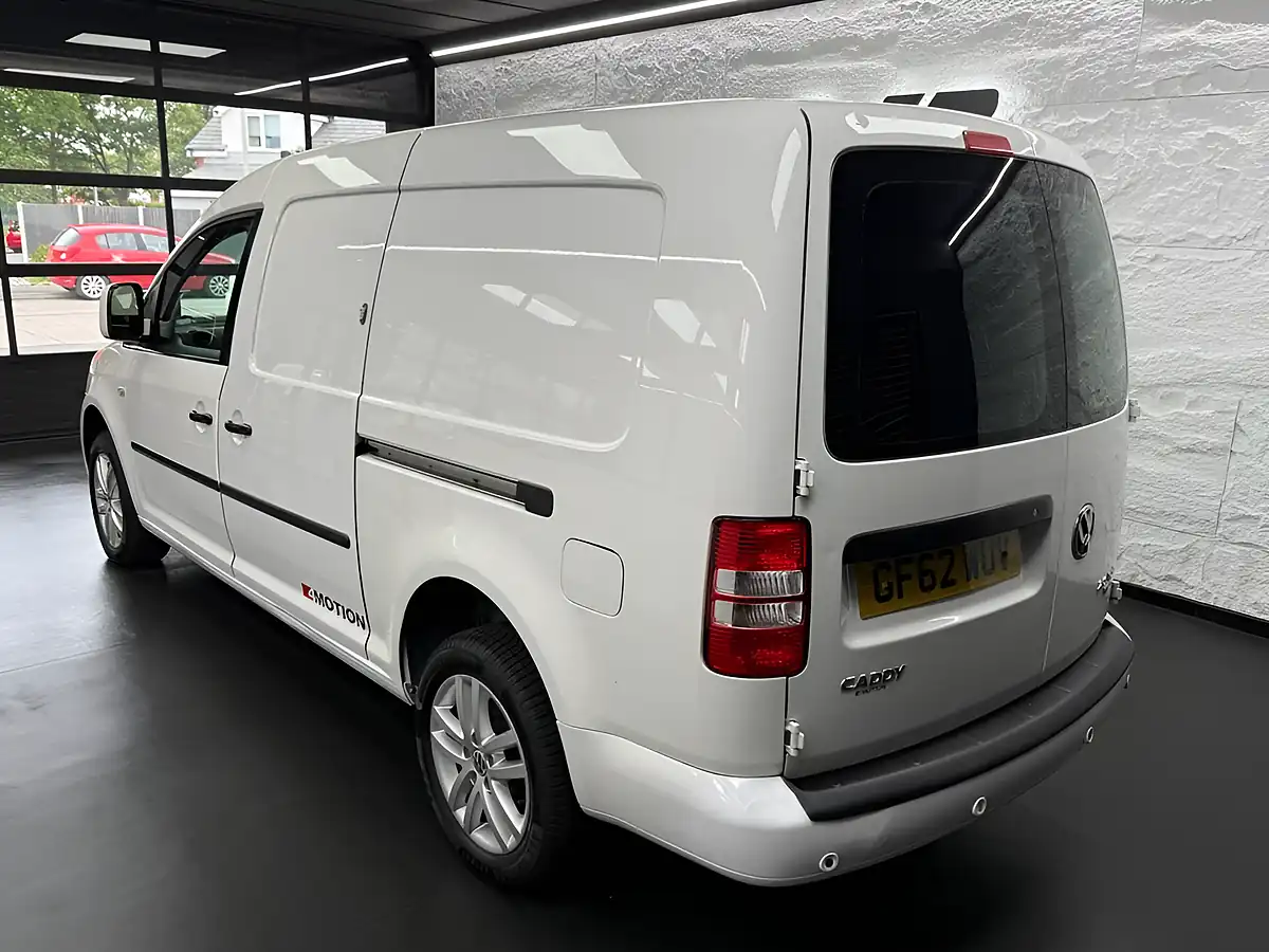 Used 2012 Volkswagen Caddy Maxi C20 Maxi White - Interior and Exterior details 18