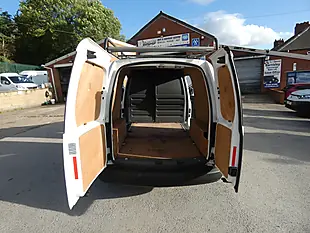 Used 2012 Volkswagen Caddy Maxi C20 Maxi White - Interior and Exterior details 20