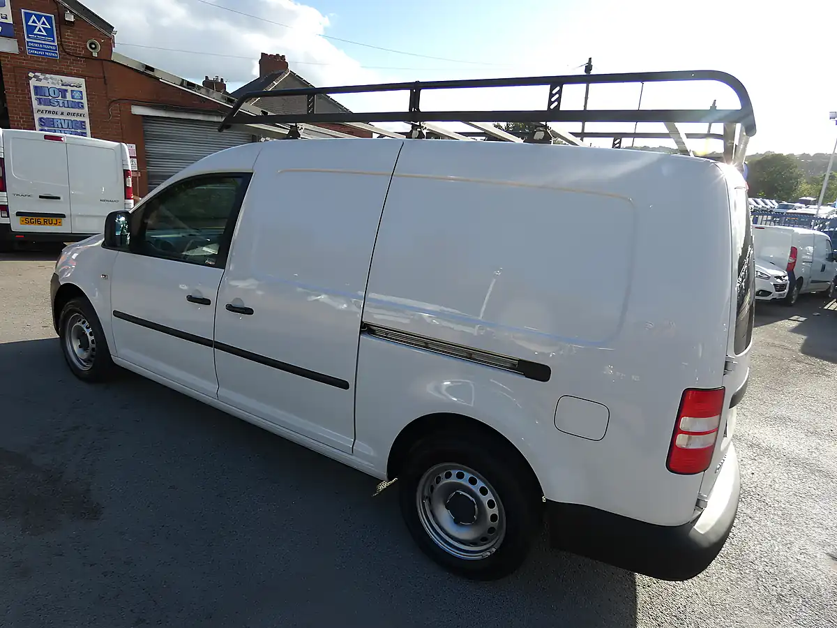 Used 2012 Volkswagen Caddy Maxi C20 Maxi White - Interior and Exterior details 5
