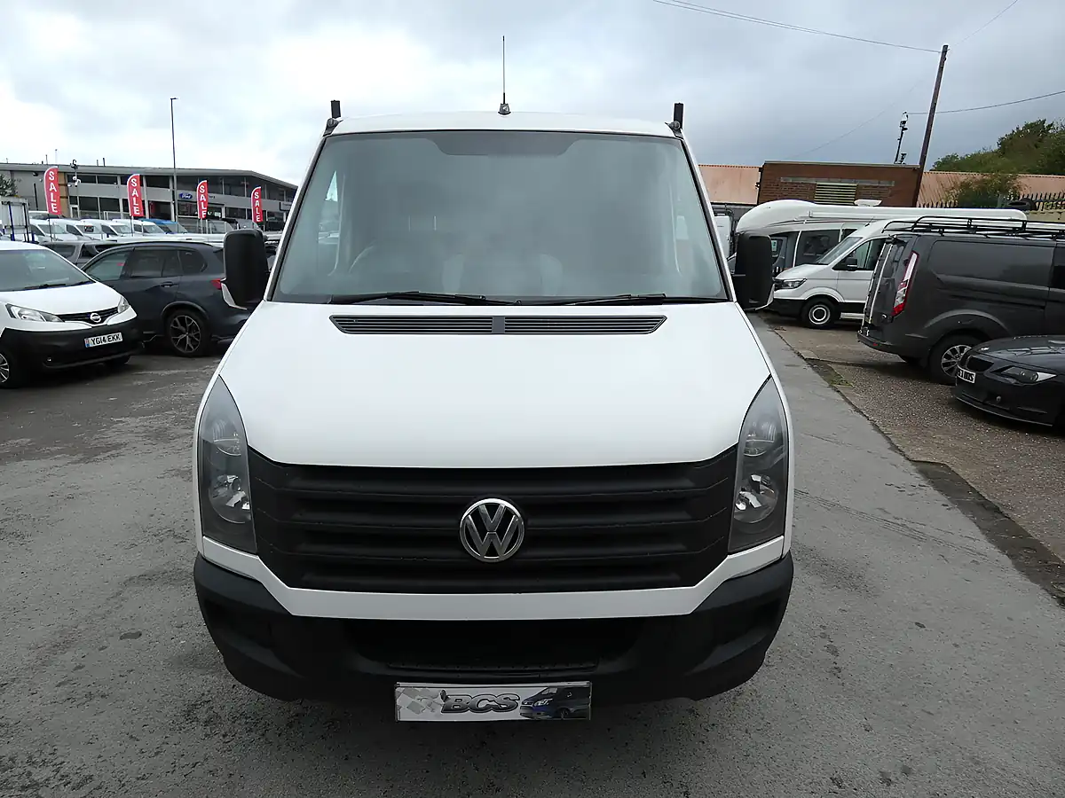 Used 2012 Volkswagen Crafter CR35 White - Interior and Exterior details 11