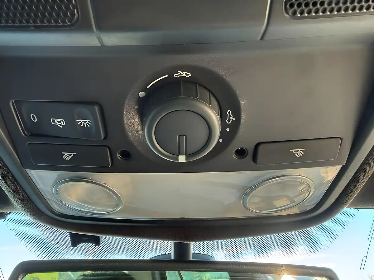 Used 2012 Volkswagen Golf Bluemotion Tech GTI Multicolour - Interior and Exterior details 16