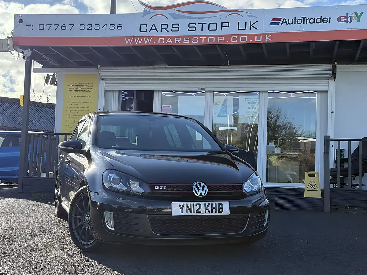 Used 2012 Volkswagen Golf Bluemotion Tech GTI Multicolour - Interior and Exterior details 6