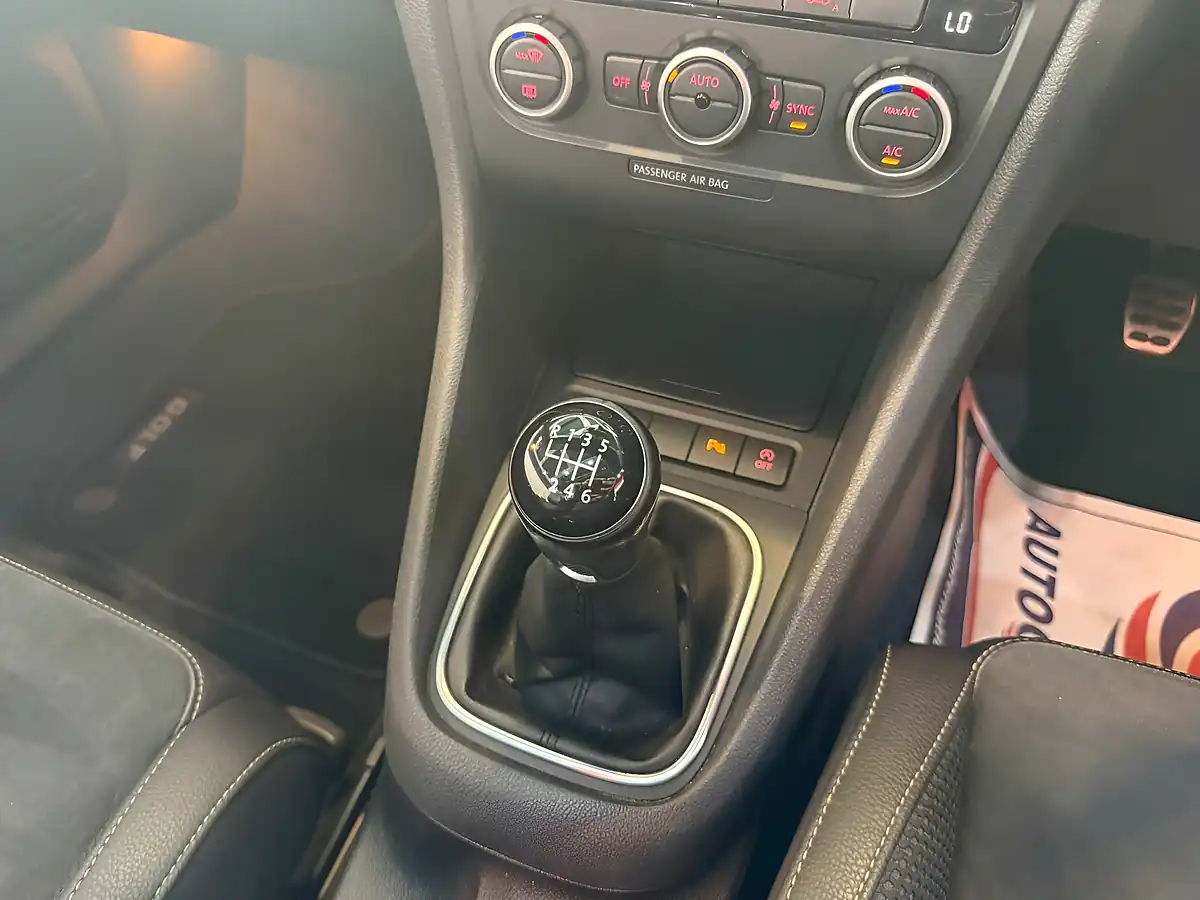 Used 2012 Volkswagen Golf GT Black - Interior and Exterior details 16