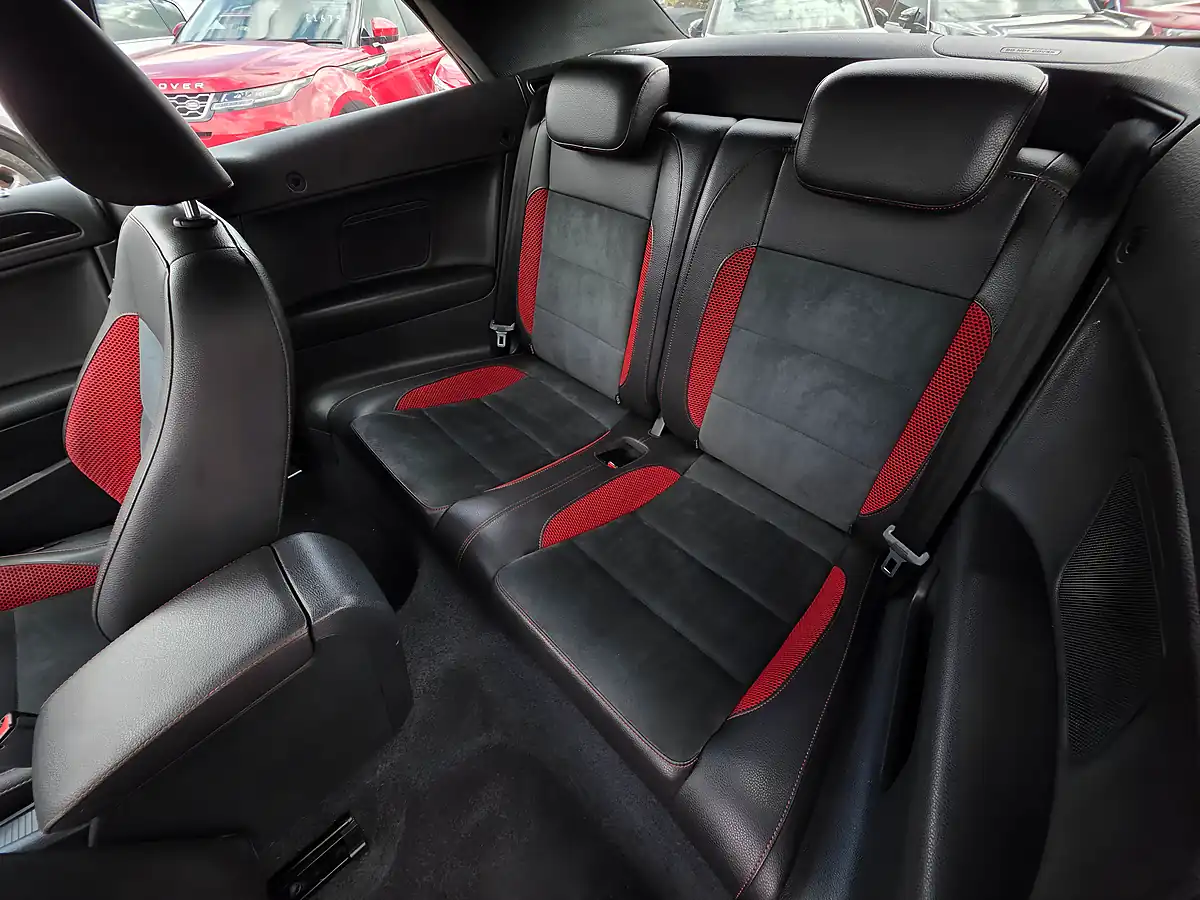 Used 2012 Volkswagen Golf GT Cabriolet White - Interior and Exterior details 19