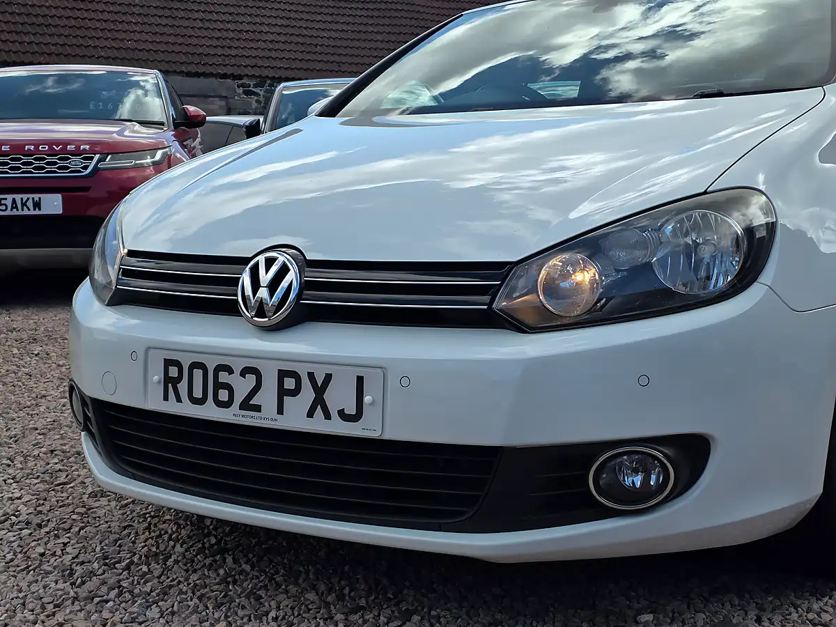 Used 2012 Volkswagen Golf GT Cabriolet White - Interior and Exterior details 6