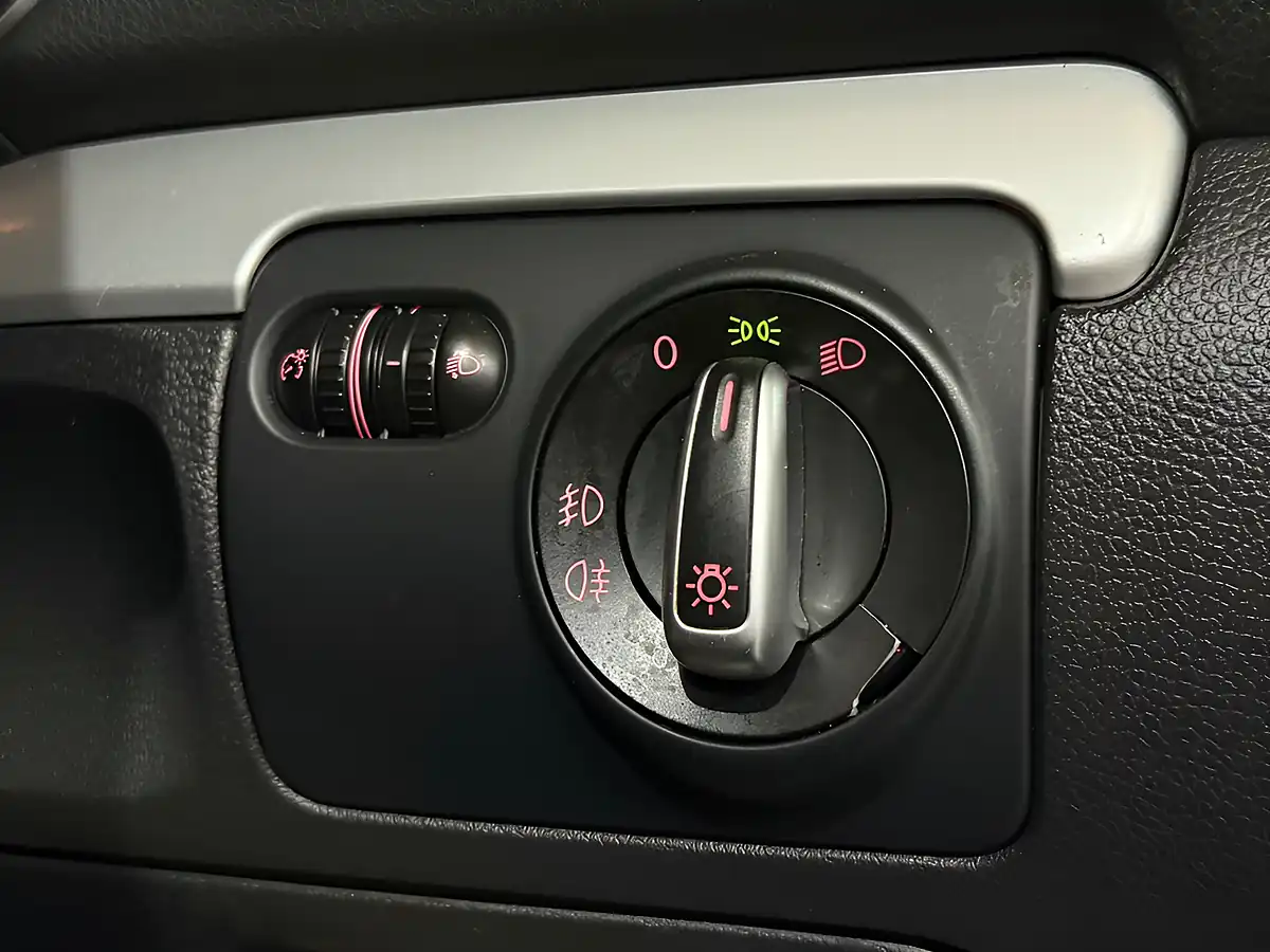 Used 2012 Volkswagen Golf GT (leather) Black - Interior and Exterior details 16