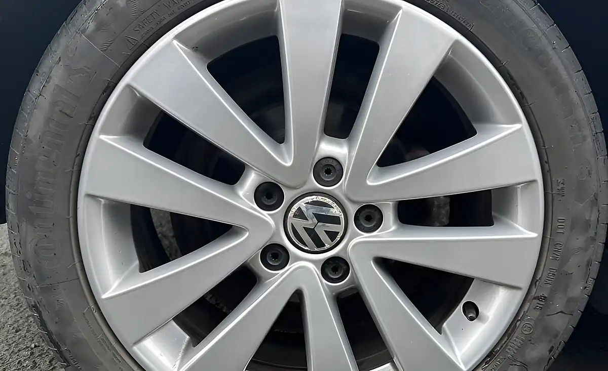 Used 2012 Volkswagen Golf Gtd Leather White - Interior and Exterior details 19