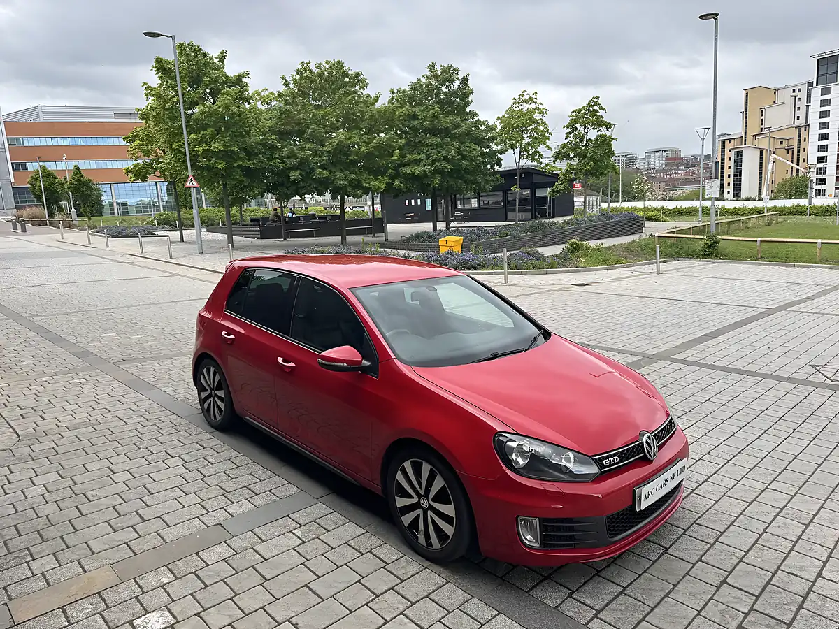 Used 2012 Volkswagen Golf Gtd Red - Interior and Exterior details 3