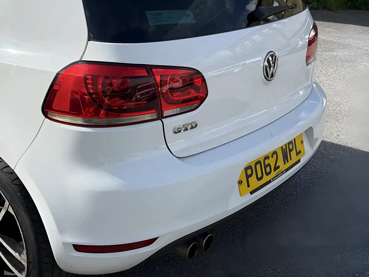 Used 2012 Volkswagen Golf Gtd White - Interior and Exterior details 12