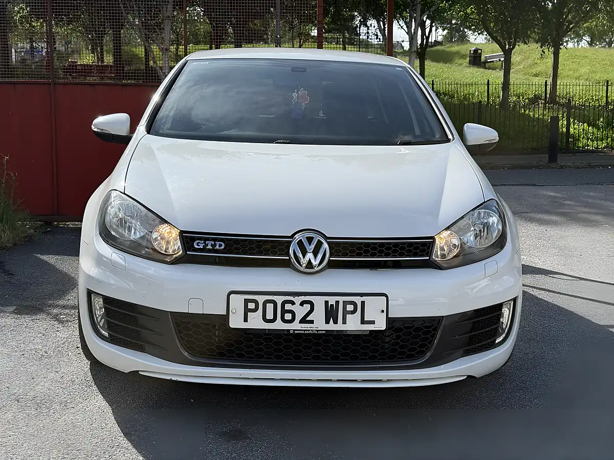 Used 2012 Volkswagen Golf Gtd White - Interior and Exterior details 3
