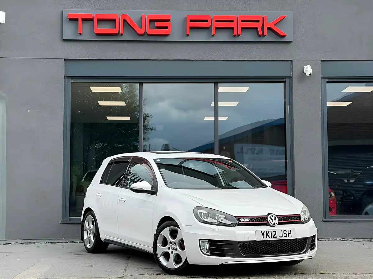 Used 2012 Volkswagen Golf GTI White - Front View