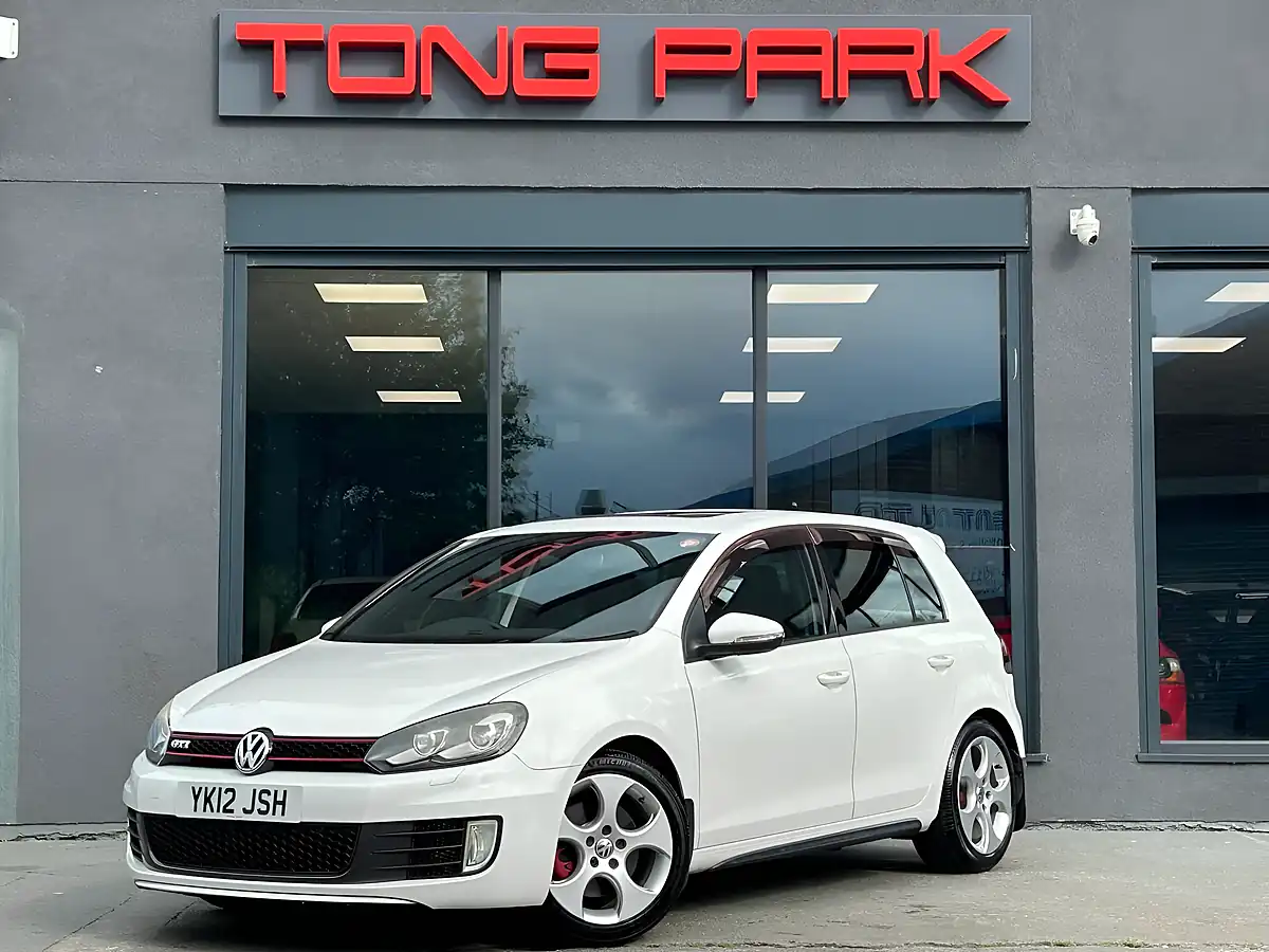 Used 2012 Volkswagen Golf GTI White - Interior and Exterior details 10