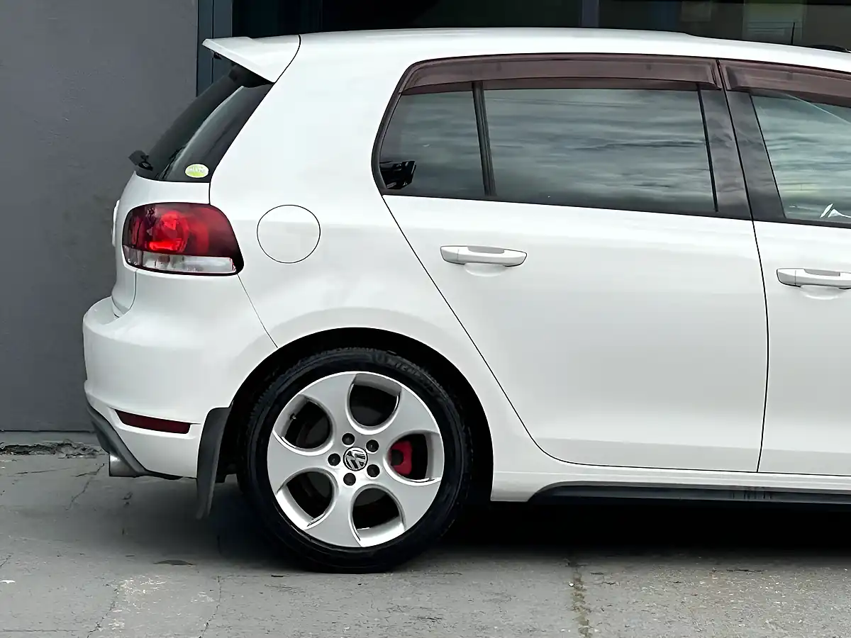 Used 2012 Volkswagen Golf GTI White - Interior and Exterior details 8