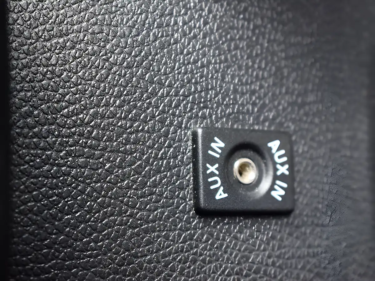 Used 2012 Volkswagen Golf Match Grey - Interior and Exterior details 16