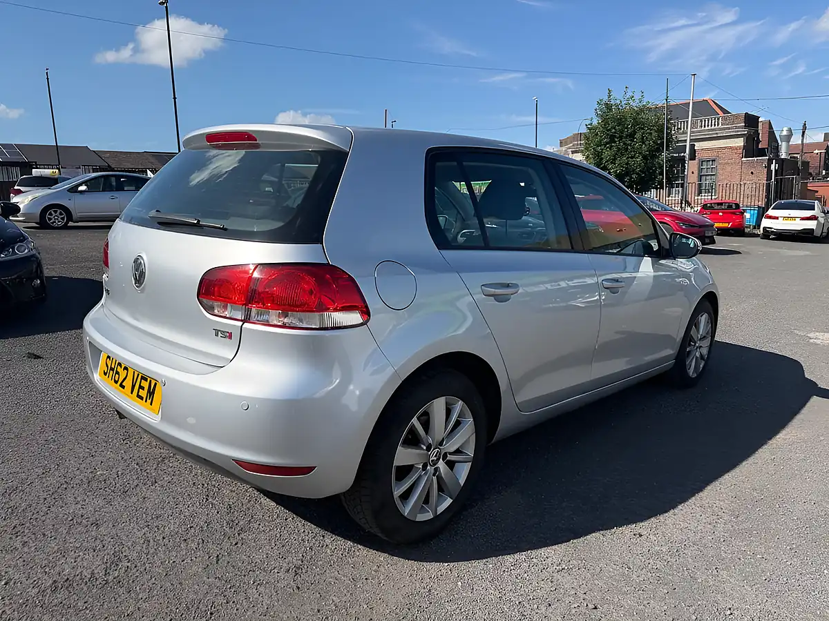Used 2012 Volkswagen Golf Match Silver - Interior and Exterior details 2