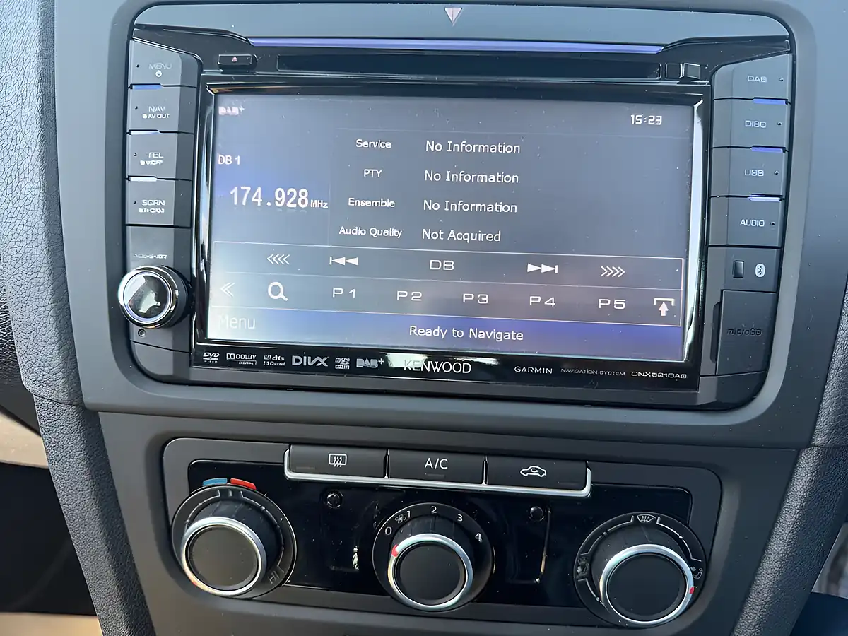 Used 2012 Volkswagen Golf Match Silver - Interior and Exterior details 8