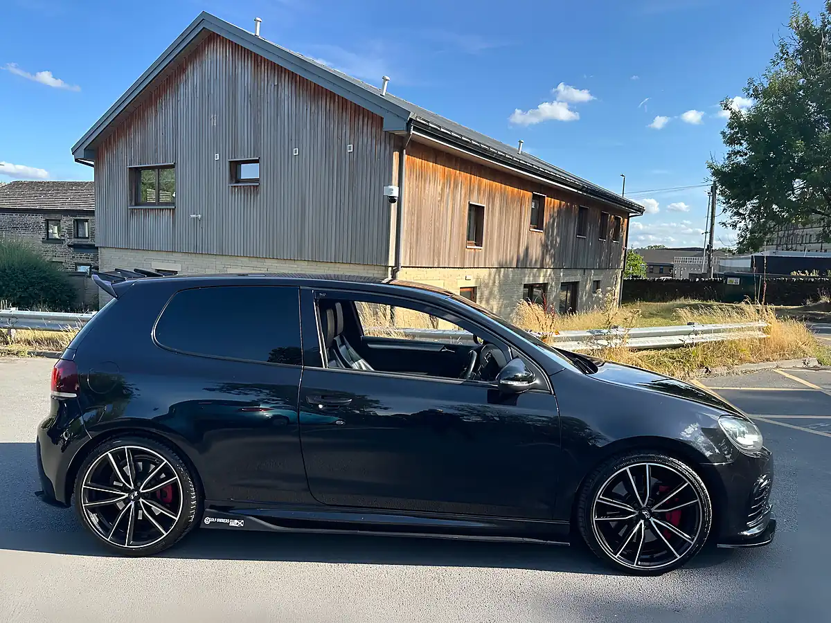 Used 2012 Volkswagen Golf R Black - Interior and Exterior details 9