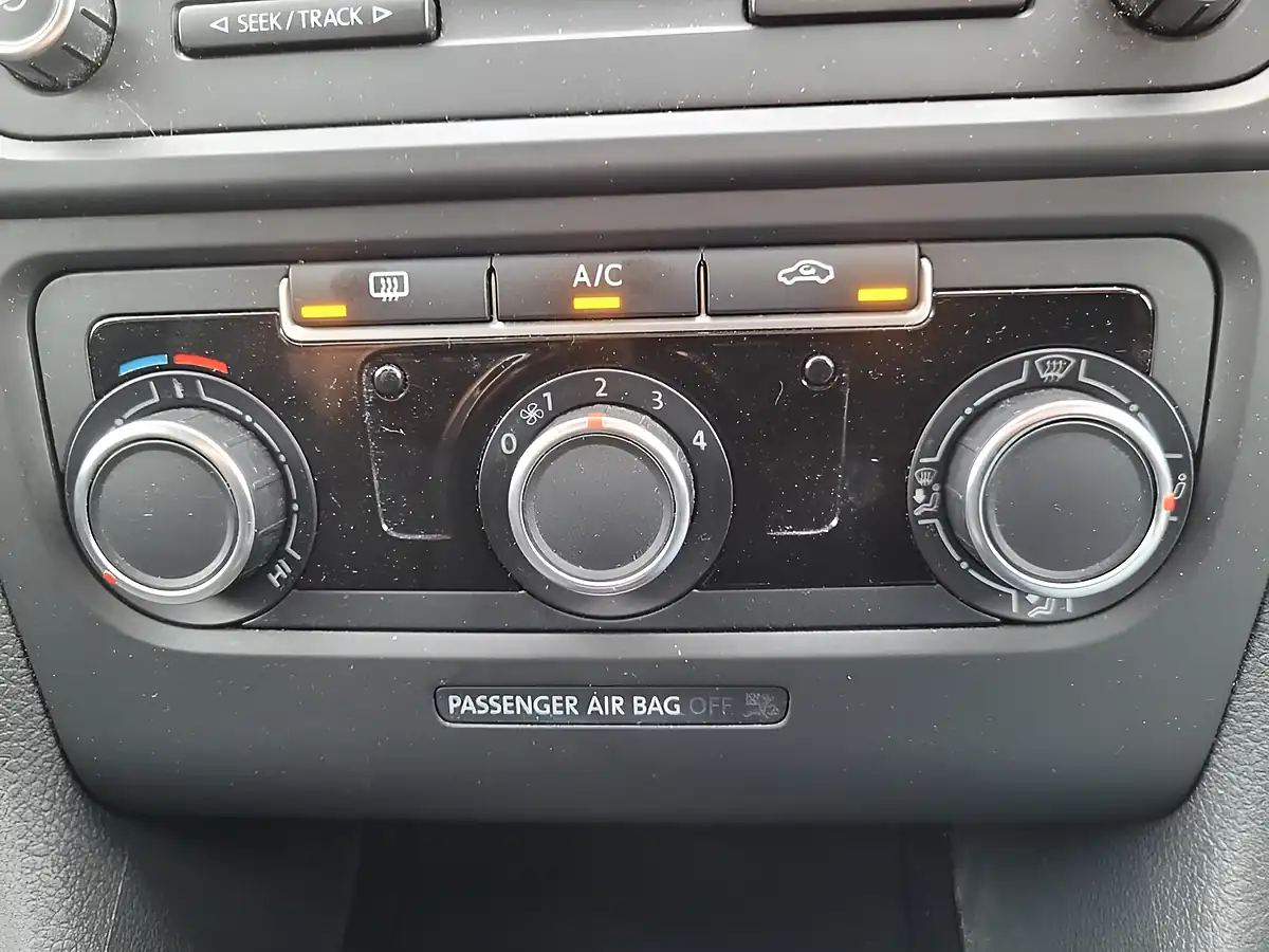 Used 2012 Volkswagen Golf S Grey - Interior and Exterior details 17