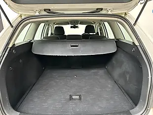 Used 2012 Volkswagen Golf Se White - Interior and Exterior details 17