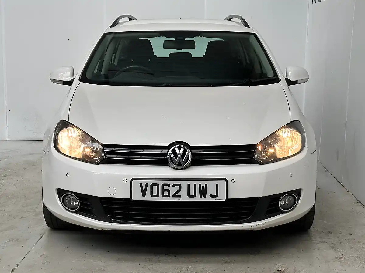 Used 2012 Volkswagen Golf Se White - Interior and Exterior details 2
