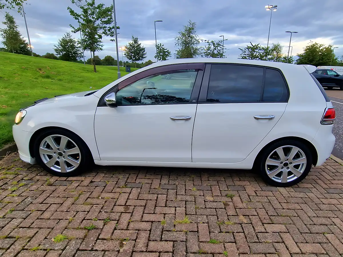 Used 2012 Volkswagen Golf White - Interior and Exterior details 7