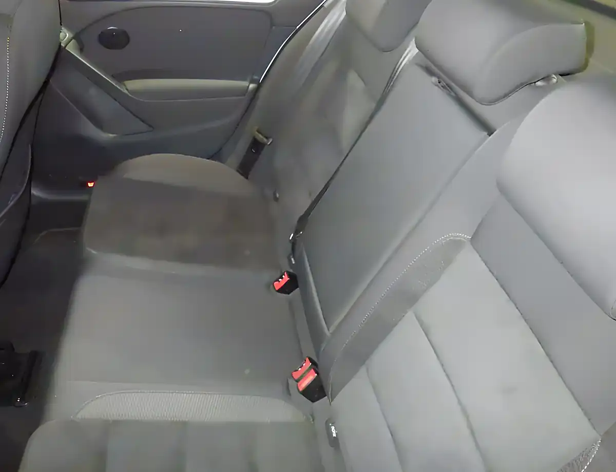 Used 2012 Volkswagen Golf White - Interior and Exterior details 4
