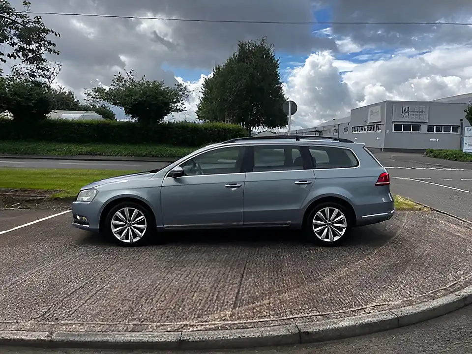 Used 2012 Volkswagen Passat Highline Grey - Interior and Exterior details 14