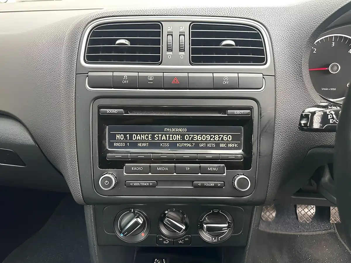 Used 2012 Volkswagen Polo Bluemotion Blue - Interior and Exterior details 14