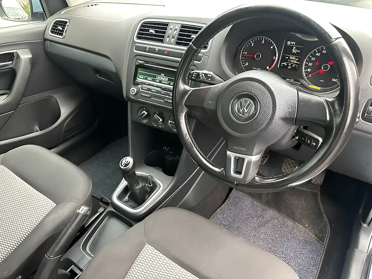 Used 2012 Volkswagen Polo Bluemotion Blue - Interior and Exterior details 2