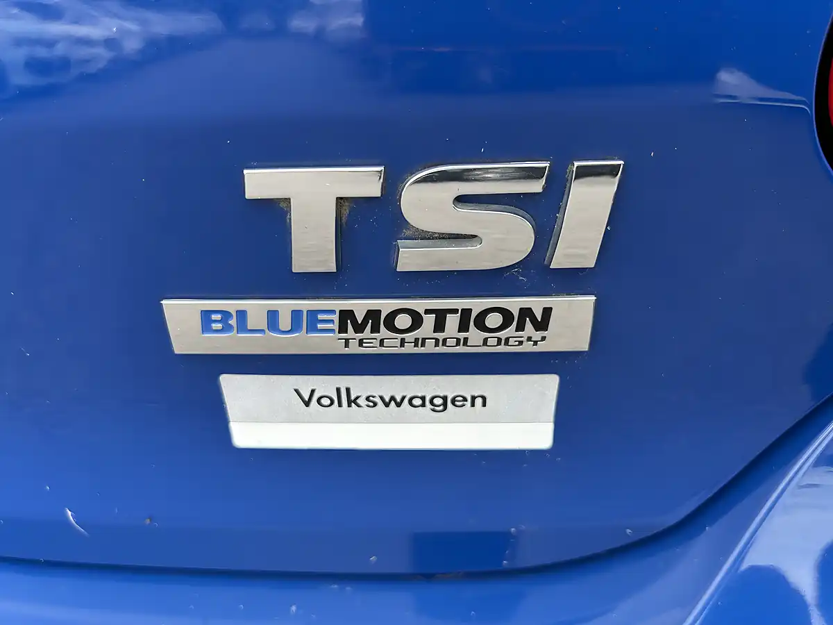 Used 2012 Volkswagen Polo Bluemotion Technology Blue - Interior and Exterior details 16